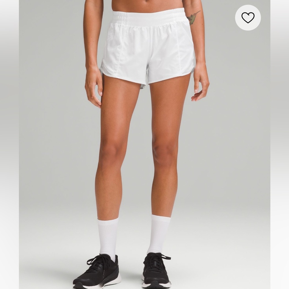 Lululemon Hotty Hot Low-Rise Lined Short 4"